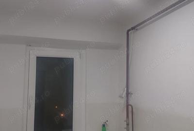 Apartament cu 2 camere semidecomandat în Micro 38 - 1
