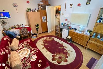 Garsonieră decomandată în Astra