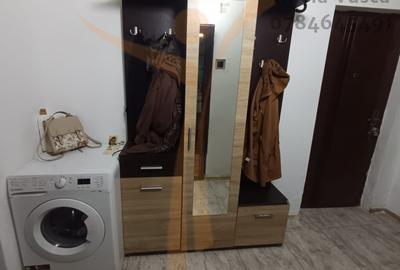 Apartament cu 3 camere decomandat, mobilat în Micro 11 - 2