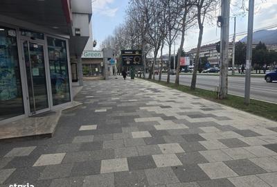 Spațiu comercial, de 58 mp, în Central - 3