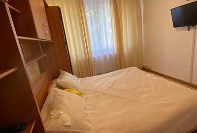 Apartament cu 3 camere semidecomandat în Central - 3