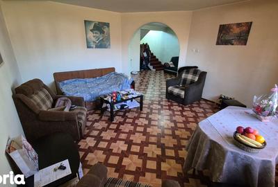Casă cu 3 camere cu Teren 466 Mp în Dobroești - 7