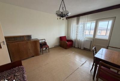 Apartament cu 3 camere decomandat în Sud - 9