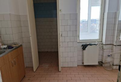 Apartament cu 3 camere semidecomandat în Ultracentral - 9