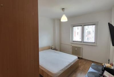 Apartament cu 2 camere semidecomandat, mobilat în Trafic Greu - 4