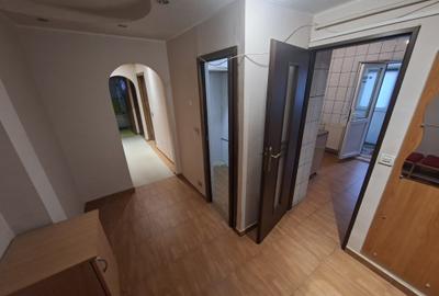 Apartament cu 3 camere decomandat, mobilat în Nicolina - 6