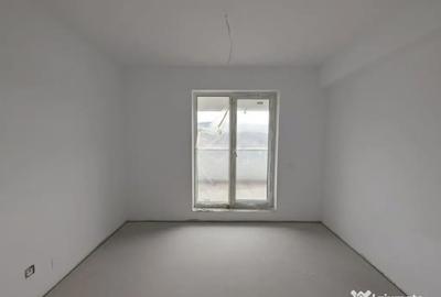 Apartament cu 4 camere semidecomandat în Florești - 8