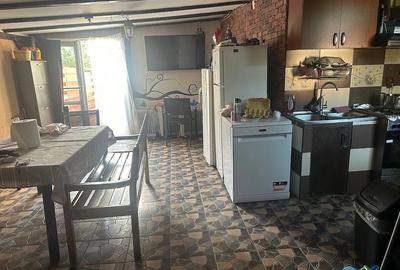 Casă cu Teren 299 Mp în Poiana - 4
