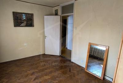 Apartament cu 4 camere + 2 balcoane, 82 mp, Manastur, etaj 1 - 2