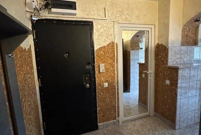 Apartament de vanzare 3 camere, strada Aluminei, Oradea. - 8