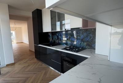 Penthouse cu 3 camere decomandat în Torontalului - 4