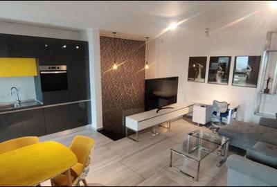 Apartament cu 2 camere decomandat în City Park Mall - 1