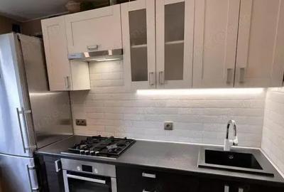 Apartament cu 2 camere decomandat în Complex Studențesc