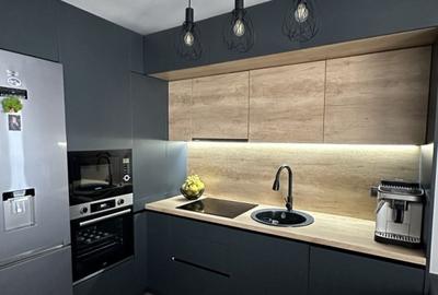 Apartament cu 3 camere semidecomandat, mobilat în Iris - 1