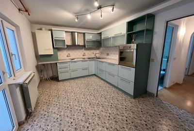 Apartament cu 3 camere decomandat în Central - 3
