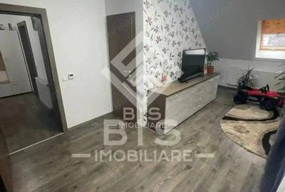 Apartament cu 4 camere decomandat în Calea Moldovei - 2