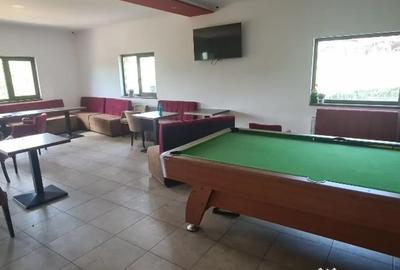 Casă cu 8 camere cu Teren 2370 Mp în Central - 8