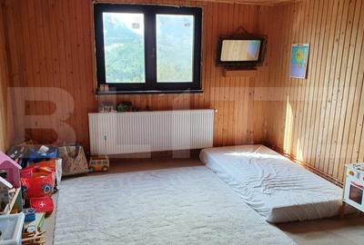 Casa de vacanta, pretabila pentru pensiune in Moieciu - 5