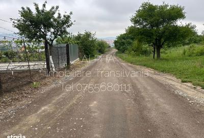 Teren de 5920 mp, în Central - 1