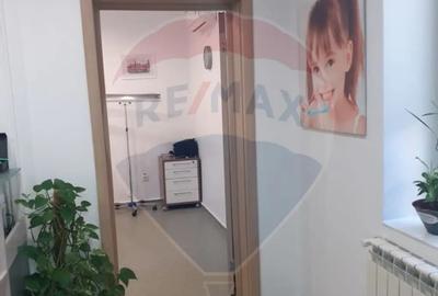 Casă cu 5 camere cu Teren 75 Mp în Central - 2