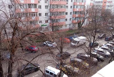 Apartament cu 3 camere semidecomandat în Colentina - 10
