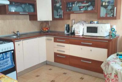 Casă cu 4 camere cu Teren 3800 Mp în Sălcioara - 4