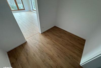 Casă cu 4 camere în Săftica