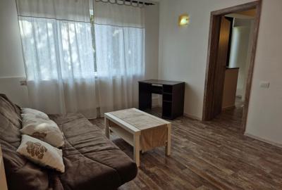 Apartament cu 2 camere nedecomandat, mobilat în Circumvalațiunii - 1
