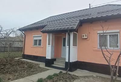 Casă individuală cu 4 camere cu Teren 500 Mp în Central - 5