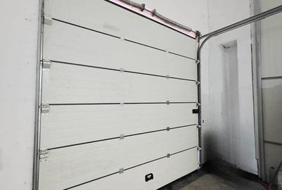 Spațiu comercial, de 556 mp, în Central - 4