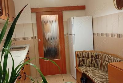 Apartament cu 3 camere decomandat în Eminescu