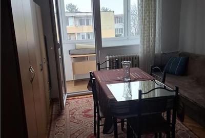 Apartament cu 3 camere semidecomandat în Andrei Mureșanu - 4