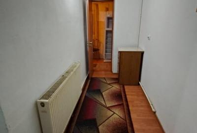 Apartament 2 camere de inchiriat - Zona 9 Mai, Str. Olari, Targu Jiu - 4
