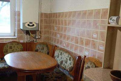 Apartament cu 3 camere decomandat în Central - 4