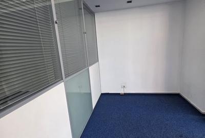 Piata Romana 89 mp Trafic intens pietonal Piata Romana 89 mp Trafic intens pietonal - 2