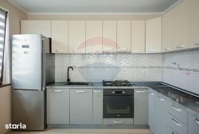 Casă cu 7 camere cu Teren 600 Mp în Sânmartin - 7