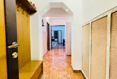 Apartament cu 3 camere decomandat în Noua - 2