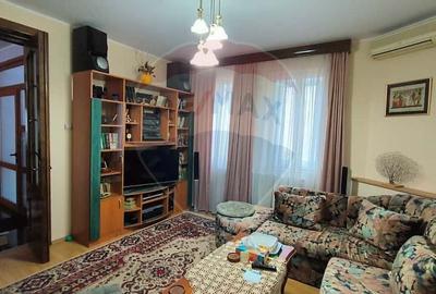 Casă cu piscină de vânzare în zona Piața Centrală Galați - 7