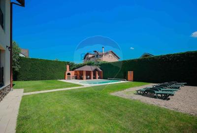 Pensiune cu piscina de vanzare in "Beverly Hills" , Sanmartin - 3