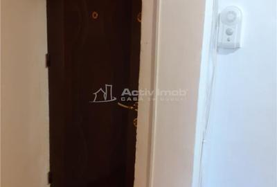 Resita, 2 Cam. Mobilat+Utilat, Micro 3 - 3