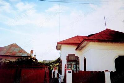 Casă cu 5 camere în Bucșani - 2