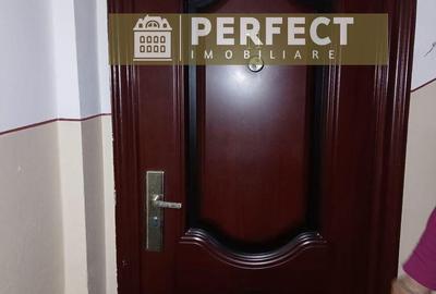 Apartament cu 3 camere semidecomandat în Vest