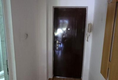 Garsonieră în Micro 17 - 3