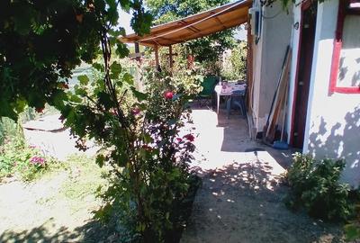 Casă cu 1 camere cu Teren 300 Mp în Cosâmbești