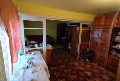 Casă individuală cu 7 camere cu Canalizare în Central - 8