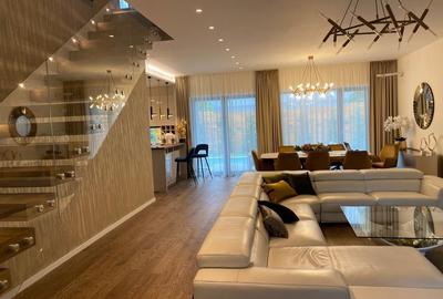 Casă cu 5 camere cu Piscina în Iancu Nicolae