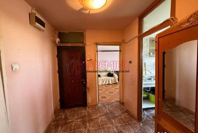 Apartament cu 3 camere decomandat în Apărătorii Patriei - 15