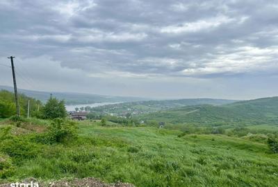 Teren de 5100 mp, în Aroneanu - 2