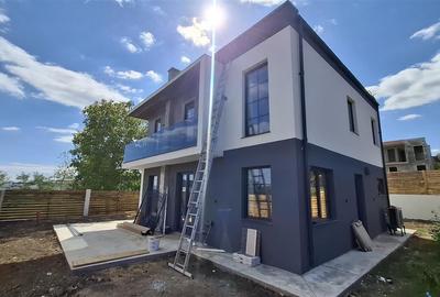 Casă individuală cu 4 camere cu Canalizare în Rediu - 2