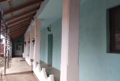 Casă cu 3 camere în Carani - 8